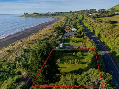 1370 State Highway 1, Hapuku