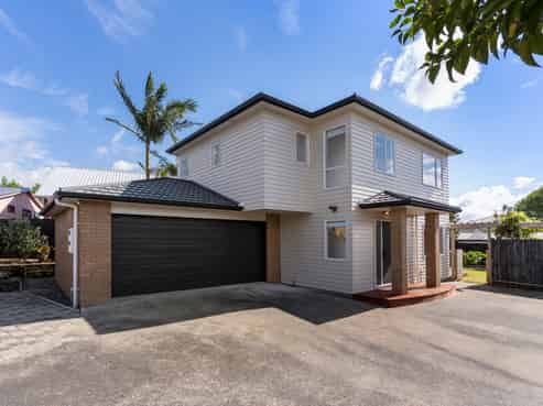 24C Roberts Road, Te Atatu South
