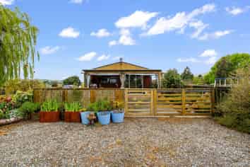 10 Freshford Plains Station Road, Waikaia