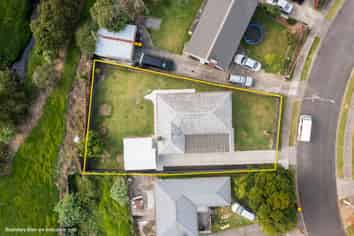 10 Williams Crescent, Otara