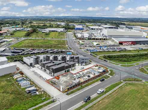 Pre-sales off the plan apartments of Westgate