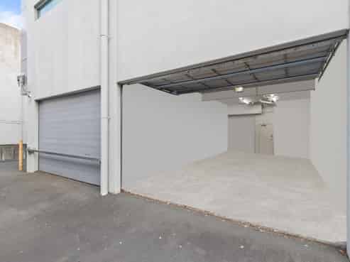 Make an offer - Albany office with warehouse