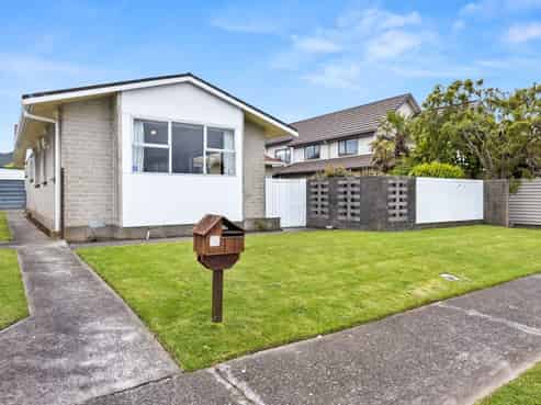 61 Orr Crescent, Lower Hutt