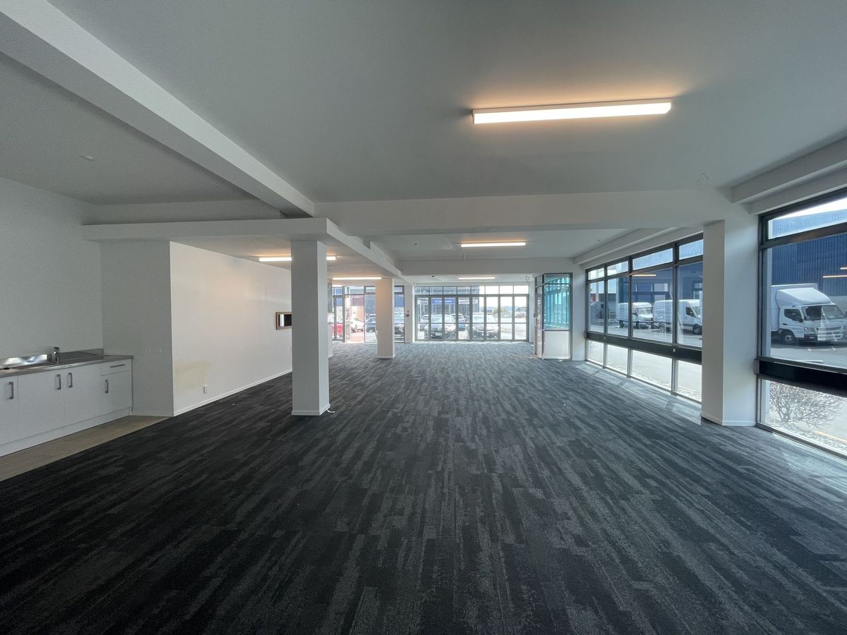 Ground Floor Multi-Use Unit with Carparks - Ansicht 4