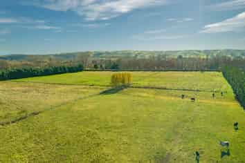 2460 State Highway 2, Waipukurau