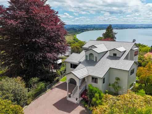 4 Tupara Crescent, Kawaha Point