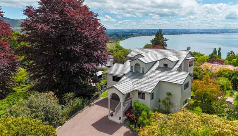 4 Tupara Crescent, Kawaha Point