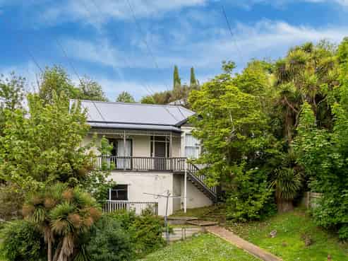 42 Ramsay Street, Dalmore