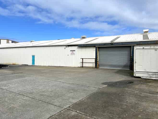 Large Clear Span Warehouse