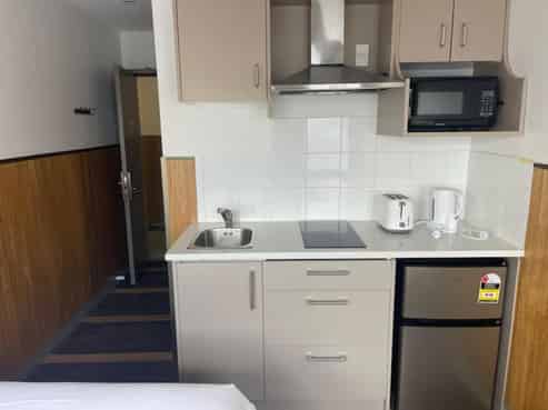 Newly Converted FHGC Motel in Central Manukau City