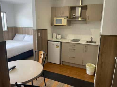 Newly Converted FHGC Motel in Central Manukau City