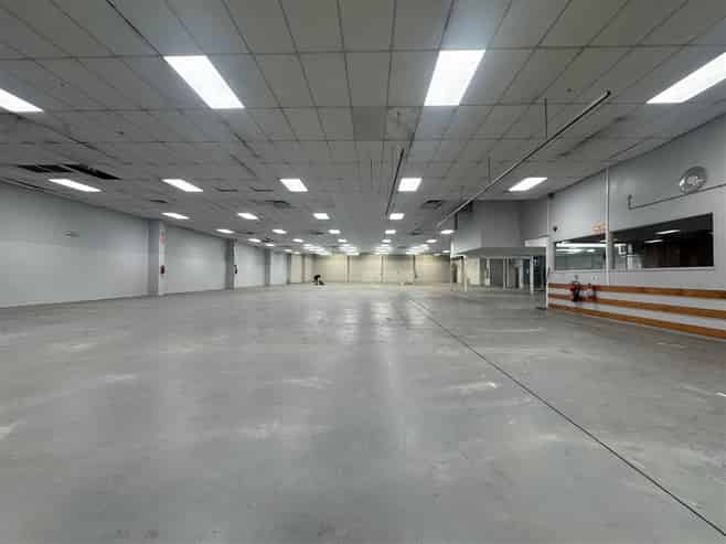 Multi-purpose Warehouse in sought after Location