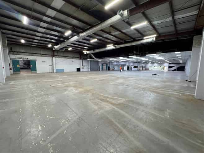 Multi-purpose Warehouse in sought after Location