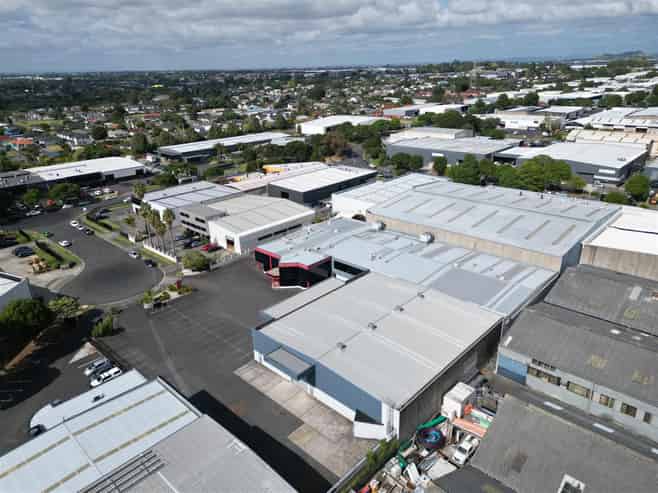 Multi-purpose Warehouse in sought after Location