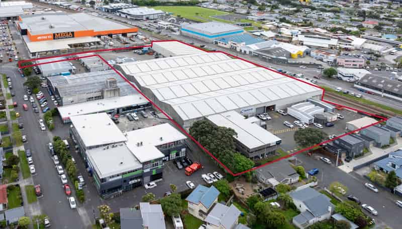 8 Burnham Street, Petone