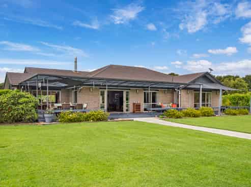 51 Dunrobin Lane, Maungatapere