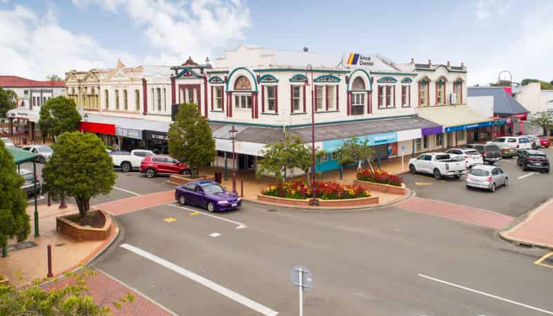  1 and 4 Manchester Square and 70 and 72 Manchester, Feilding