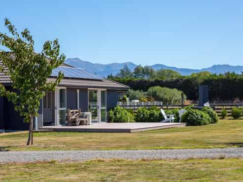 14 Welch Road, Opaki