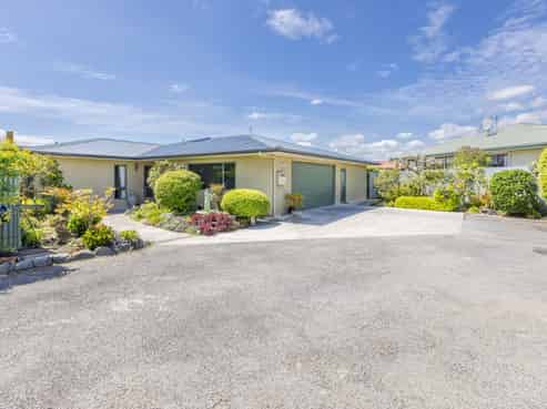 8 Church Lane, Waipukurau