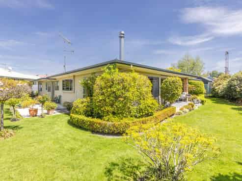 8 Church Lane, Waipukurau