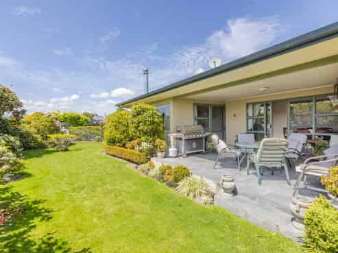 8 Church Lane, Waipukurau