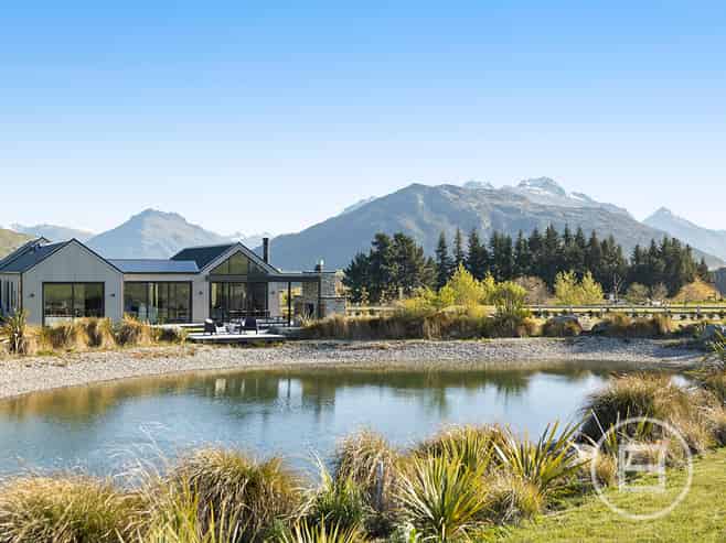 17  Kahiwi Drive, Lower Shotover