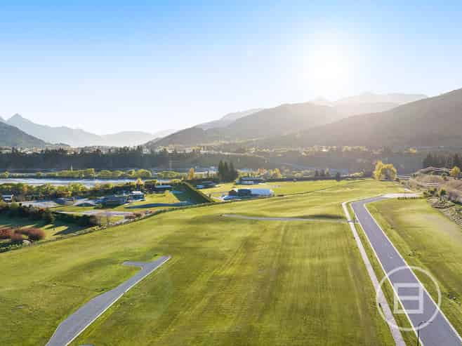 17  Kahiwi Drive, Lower Shotover