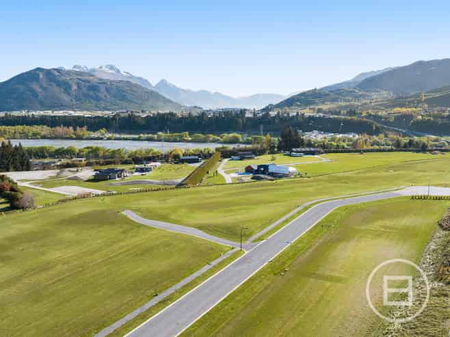 17  Kahiwi Drive, Lower Shotover