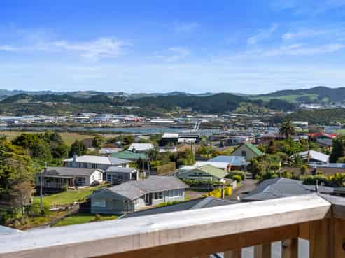 12A Kohe Street, Parahaki