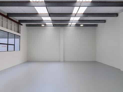 PRICE REDUCED REFURBISHED VACANT 110M² UNIT
