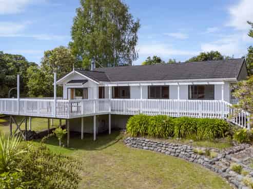 30 Taringa Avenue, Kuratau