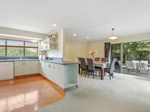 44 Warwick Drive, Lynmore