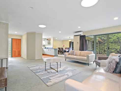44 Warwick Drive, Lynmore