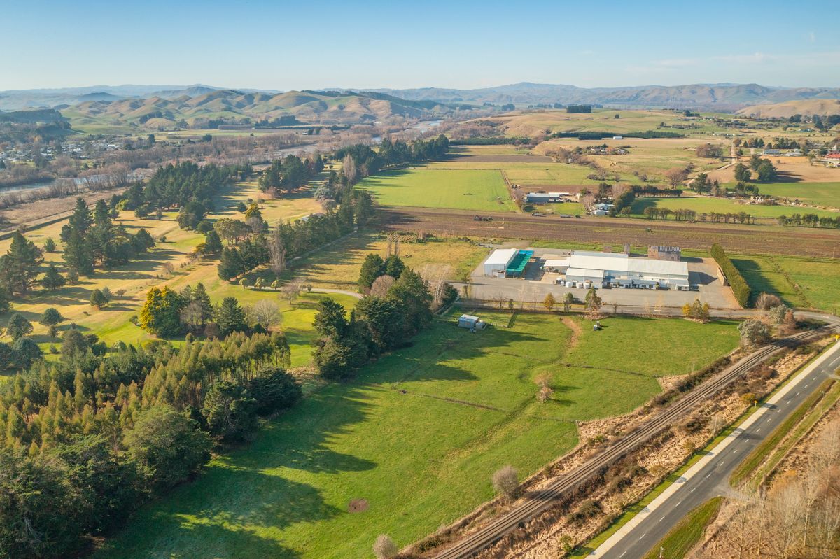 No Covenants!, Waipawa