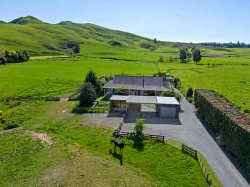 631 Waitohu Valley Road, Manakau