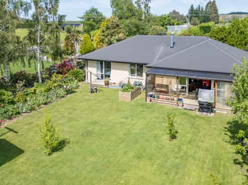 3894 Old West Coast Road, Waddington