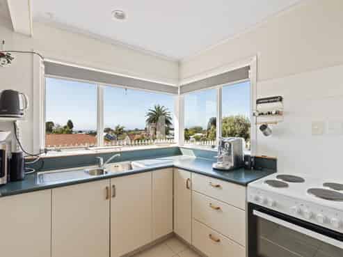 8 Lismore Street, Strandon