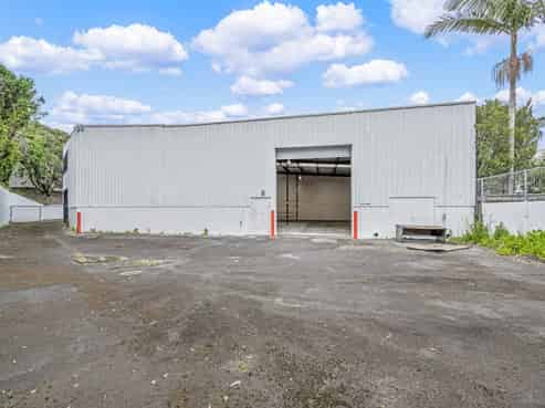 Large Mt Eden landholding with income