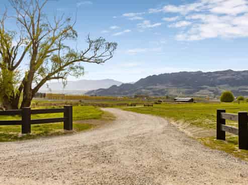 Lot  6 Luggate-Cromwell Road, Mount Pisa