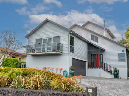 8 Tironui Terrace, Western Heights