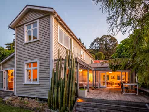 19 Airlie Street, Glenduan