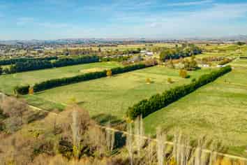 2450 State Highway 2, Waipukurau