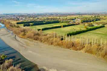 2450 State Highway 2, Waipukurau