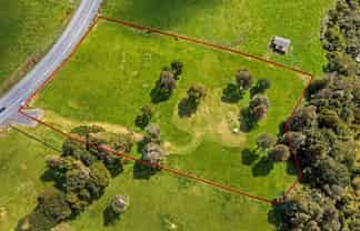 3028 State Highway 23, Raglan