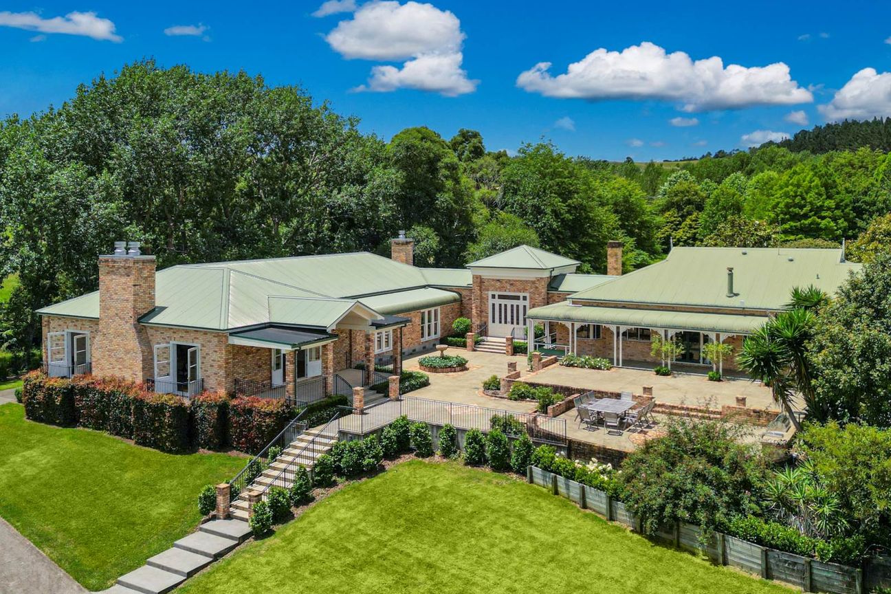 Overseas Owner - Seriously for Sale, Coatesville