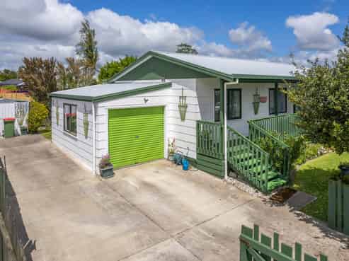 1A Morrison Crescent, Deanwell