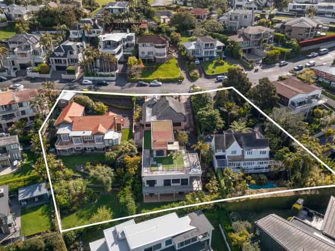 21,23,25 Paritai Drive, Orakei