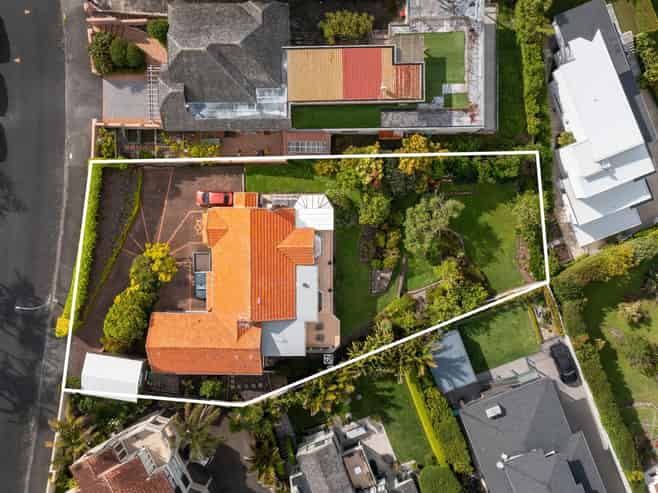 21,23,25 Paritai Drive, Orakei