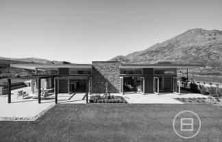 8 Kahiwi Drive, Lower Shotover