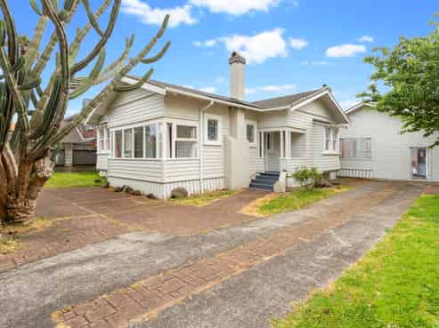 7-7A Rangiatea Road, Epsom